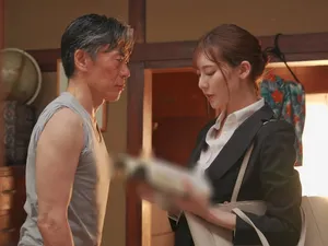 Nện đĩ lồn dâm lồn múp thâm ngon vãi